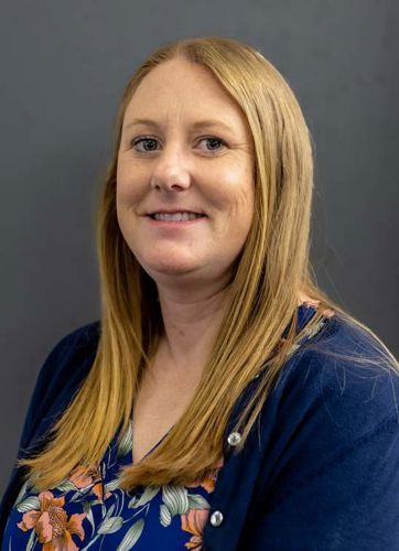 Ashley Waters Headshot